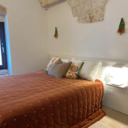 Casa Leo With Jacuzzi * أوستوني